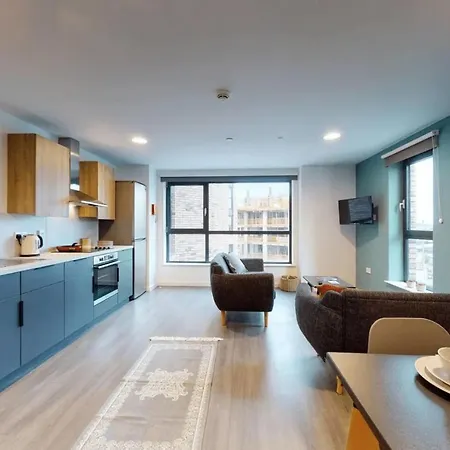 Private Bedrooms With Shared Kitchen, Studios And Apartments At Canvas Wembley In Londres Exterior foto