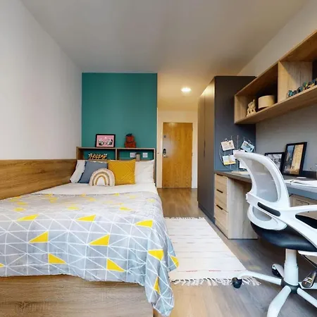 Private Bedrooms With Shared Kitchen, Studios And Apartments At Canvas Wembley In Londres Exterior foto