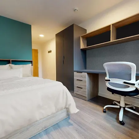 Private Bedrooms With Shared Kitchen, Studios And Apartments At Canvas Wembley In Londres Exterior foto