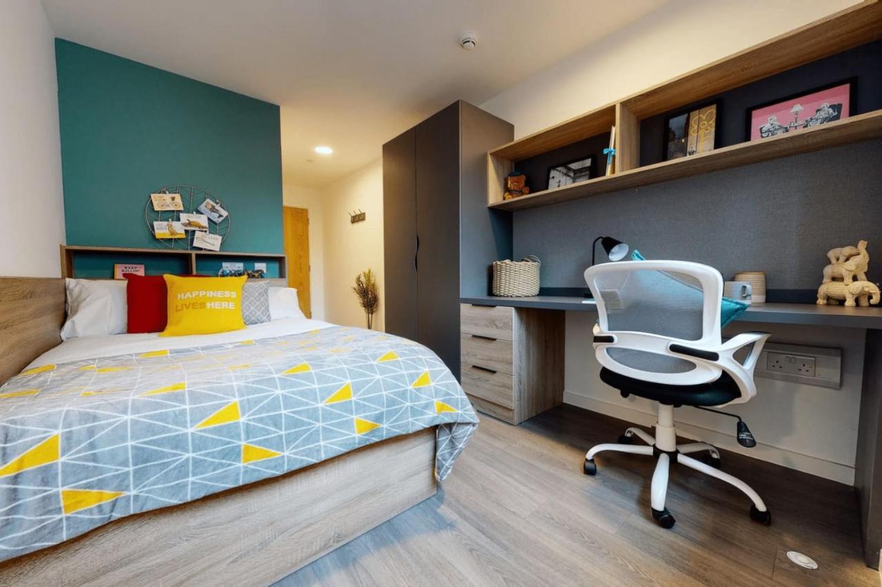 Private Bedrooms With Shared Kitchen, And At Canvas Wembley In London