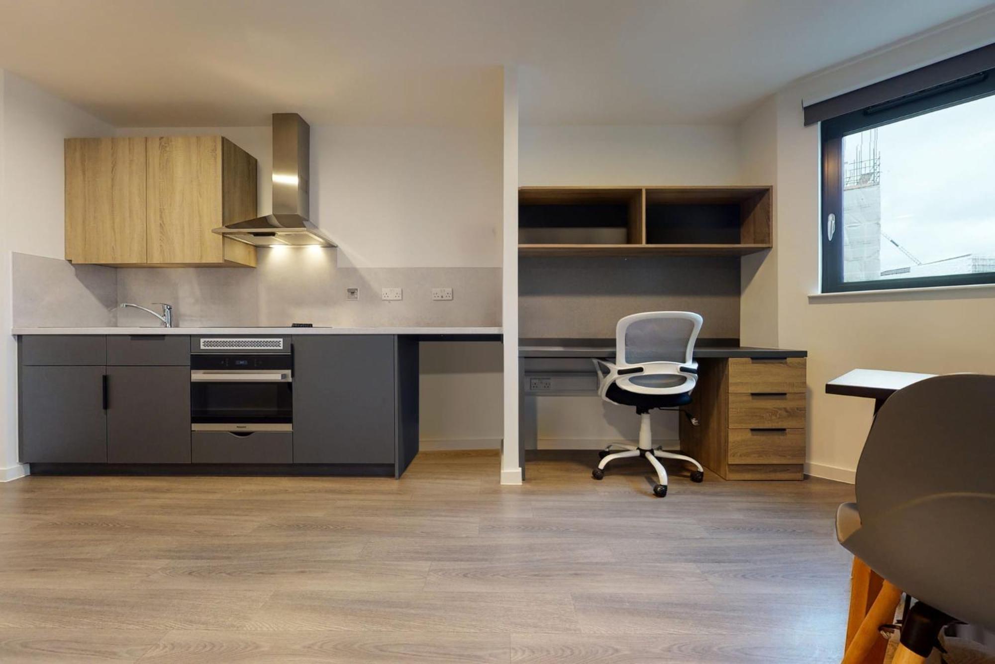Apartment Private Bedrooms With Shared Kitchen, And At Canvas Wembley In